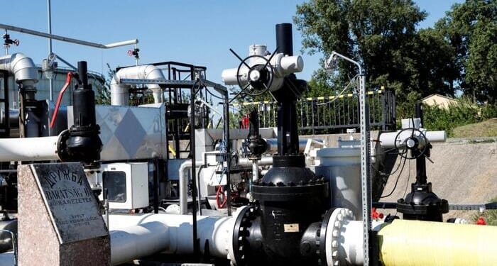 Slovakia Sides With Hungary Against Trump's Russian Oil Phase-Out