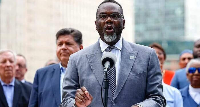 "Civil War Rematch"!? Chicago Mayor Establishes "ICE-Free Zones" After Abandoning Border Agents Under Attack