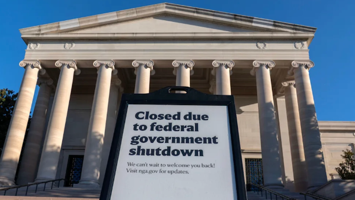 Consumer Sentiment Cracking Amid Gov't Shutdown; 17% Of Americans Delay Major Purchases, Survey