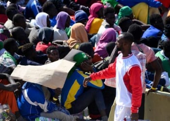 "We Import Poverty" – Italian Newspaper Argues That Foreigners Are Impoverishing Italy After New Data Published