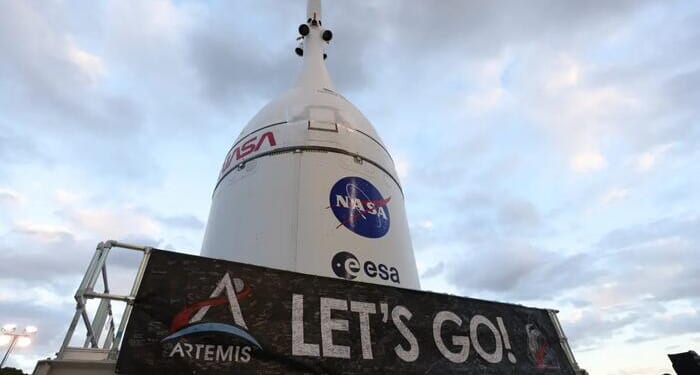 Musk Responds After SpaceX Loses Guarantee Of First Moon Landing