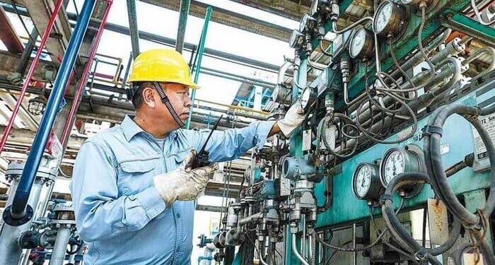 China Scales Back Purchases Of Russian Oil Following New US Sanctions; Report