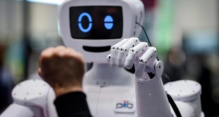 Prominent Personalities Sign Letter Seeking Ban On 'Development Of Superintelligence'