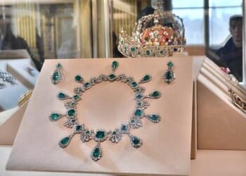 Louvre Heist Suspects Caught, Crown Jewels Still Missing