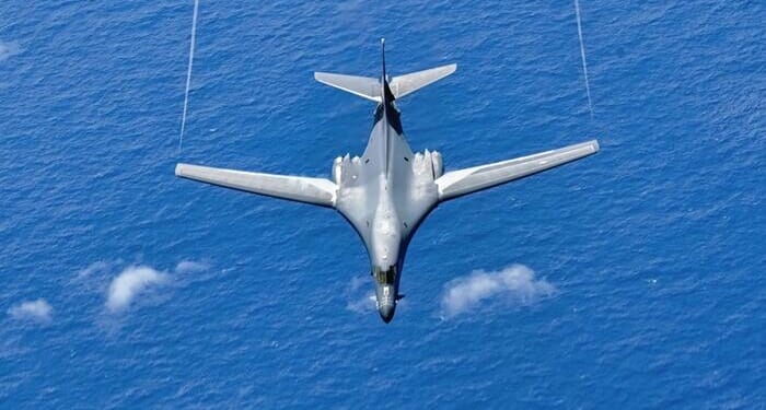 Pair Of US Long-Range Bombers Buzz Venezuela's Coast For 2nd Time In A Week