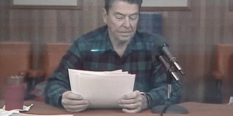 Reagan Returns to Haunt the White House on Trade