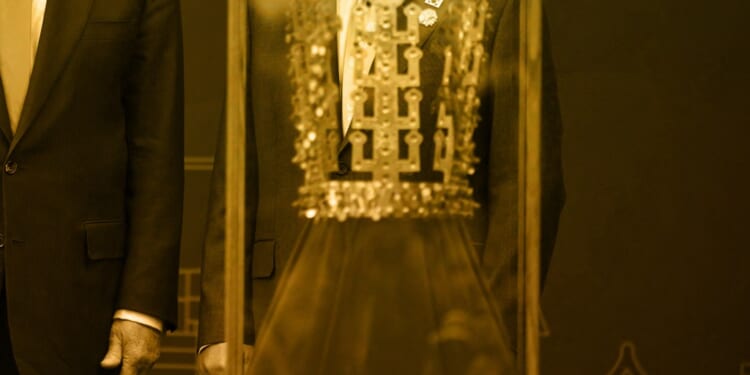 A man in a suit and tie