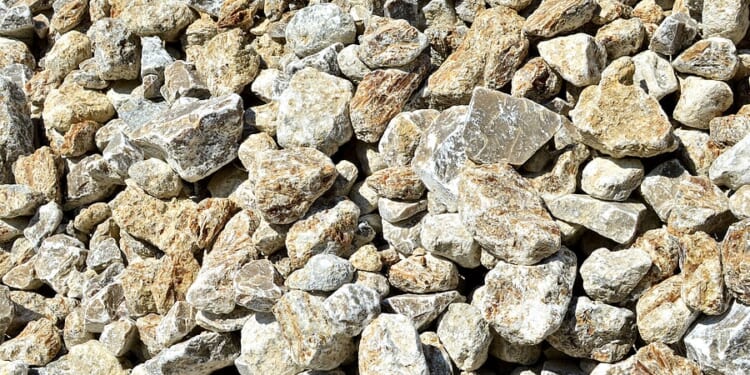 Trump Signs Critical Mineral Agreement with Australia