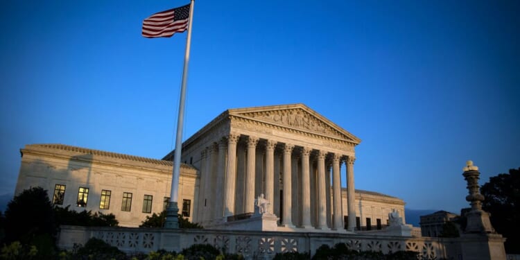 Who’s to Blame for the ‘Imperial President’?