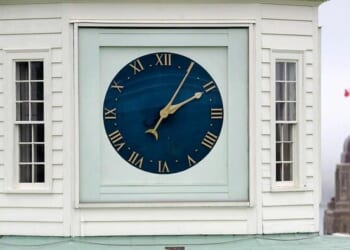 What To Know About The Push To 'Lock The Clock' On Daylight Saving Time