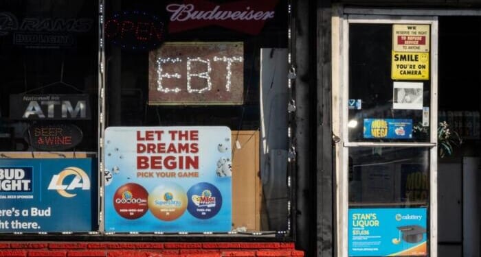 Trump To Democrats: SNAP Returns Only After Gov't Reopens; USDA Warns Grocers On Illegal Food Stamp Discounts