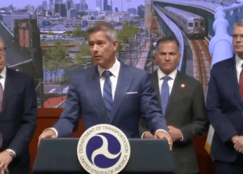 Duffy Warns Parts Of US Airspace Could Grind To Halt Next Week If Gov't Shutdown Drags On