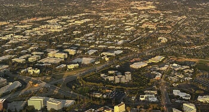 Silicon Valley's Growing Anti-Woke, Pro-Abundance Rebellion