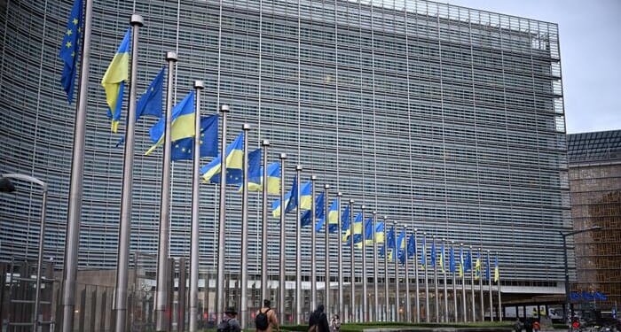 EU Commission Mulls Joint Debt, Bilateral Grants To Plug Ukraine Funding Gap