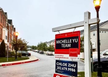 Underwater Mortgages Rise To 3-Year High Amid Cooling US Housing Market