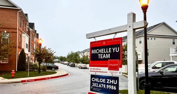 Underwater Mortgages Rise To 3-Year High Amid Cooling US Housing Market