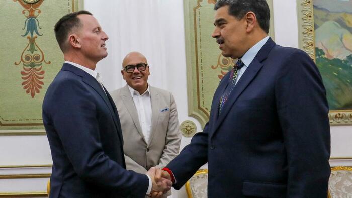 Trump Hints US Might Still Be Talking With Maduro, Despite Huge Force Build-Up