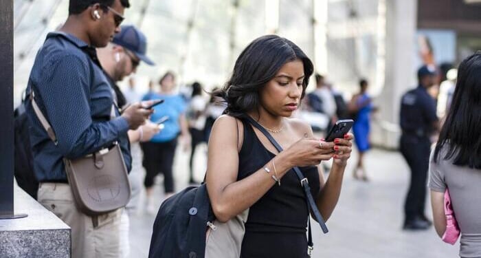 Inside The Growing Trend Of Digital Detoxing