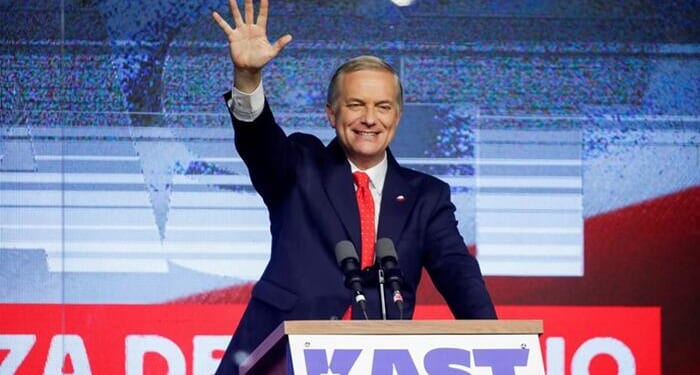 Trump-Style Conservative Favored Against Communist Candidate As Chile Enters Presidential Run-Off