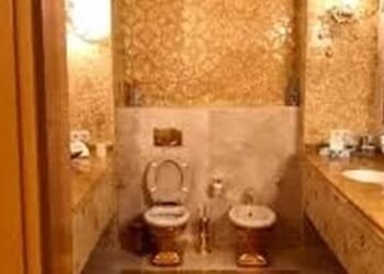 As 'Golden Toilet' Corruption Scheme Rocks Ukraine, Support For Zelensky Plunges Below 20%