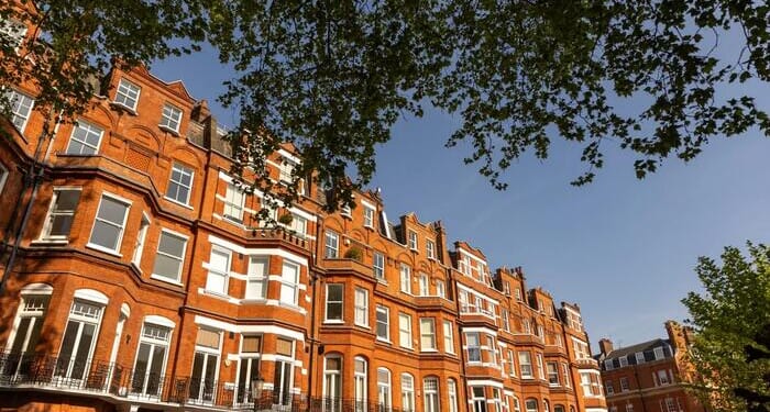 London Luxury Home Prices Plunge As Wealthiest Flee Ahead Of Tax-Hikes