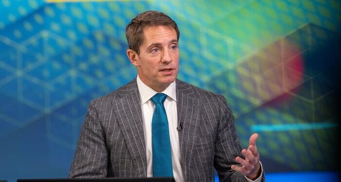 Carson Block: Shorting Big Tech Is Widowmaker Trade, Even With AI Bubble Fears