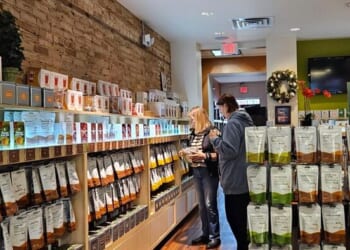 Small Retailers Enter Holiday Season Optimistic