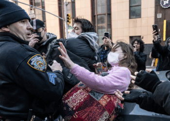 Chaos In New York As Trained Activists Try To Block ICE Operations