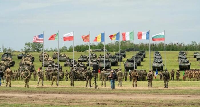 US Issues NATO's European Members New Self-Defense Deadline