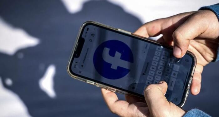 Australia Imposes World's First Under-16 Social Media Ban