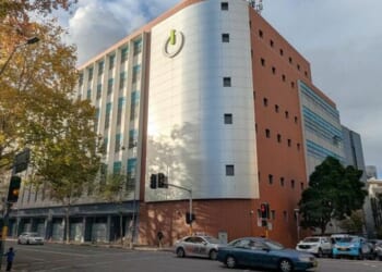 Aussie Data Centers Could Swallow 40 Million Litres Of Water Per Day, That's About 80,000 Households