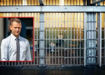 UK Man Jailed For 18 Months For 2 Tweets Viewed Just 33 Times