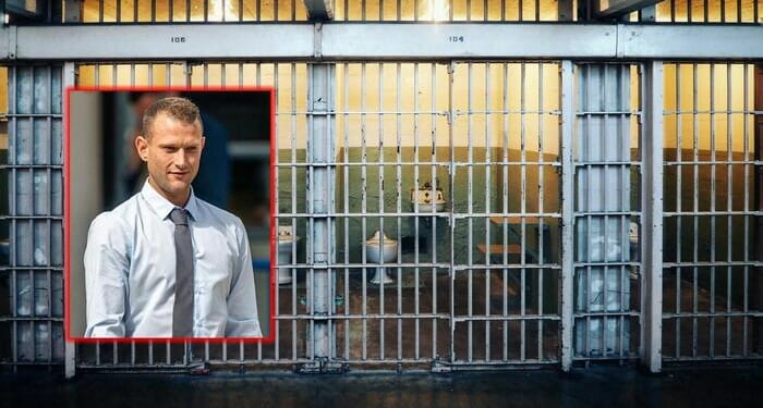 UK Man Jailed For 18 Months For 2 Tweets Viewed Just 33 Times