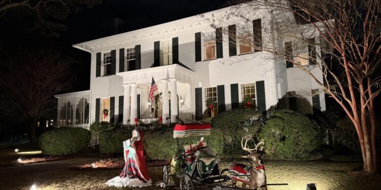 A Very Merry Southern Christmas