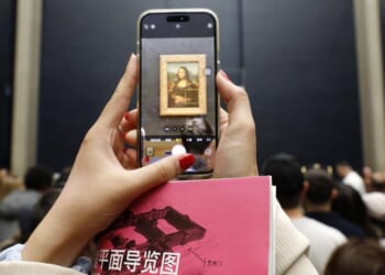 Put the Mona Lisa in Its Own Building—for Its Sake and the Visitors’