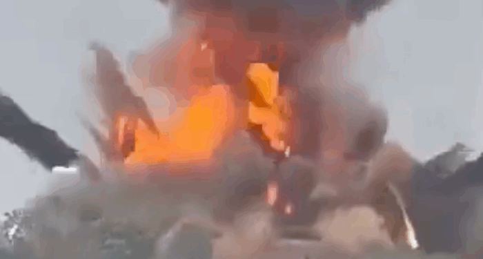 Trump To "Make Phone Call" Over Thai-Cambodia Border Crisis As 500,000 Flee