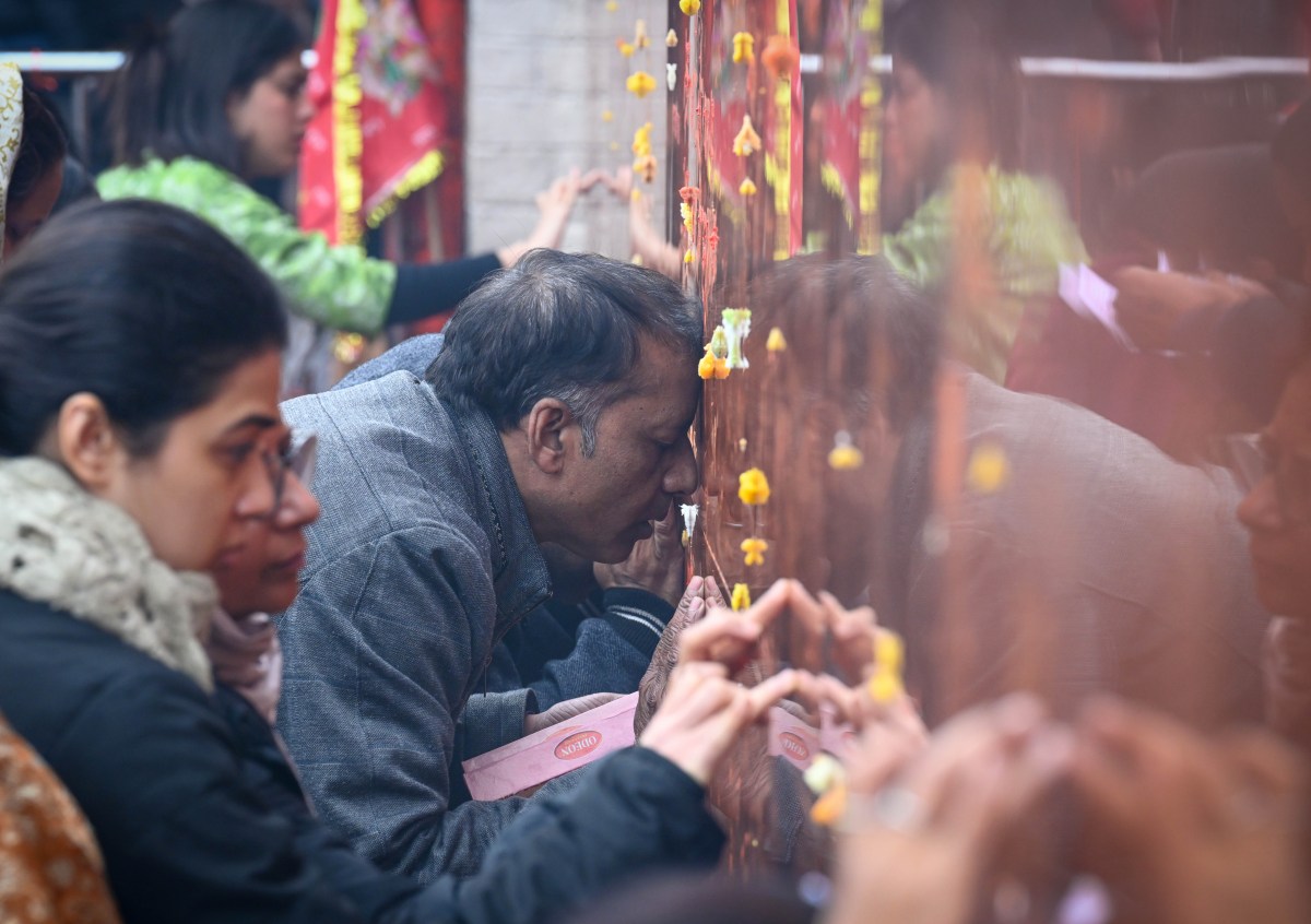 Devotees Visit Temples/Gurudwaras On First Day Of New Year 2026