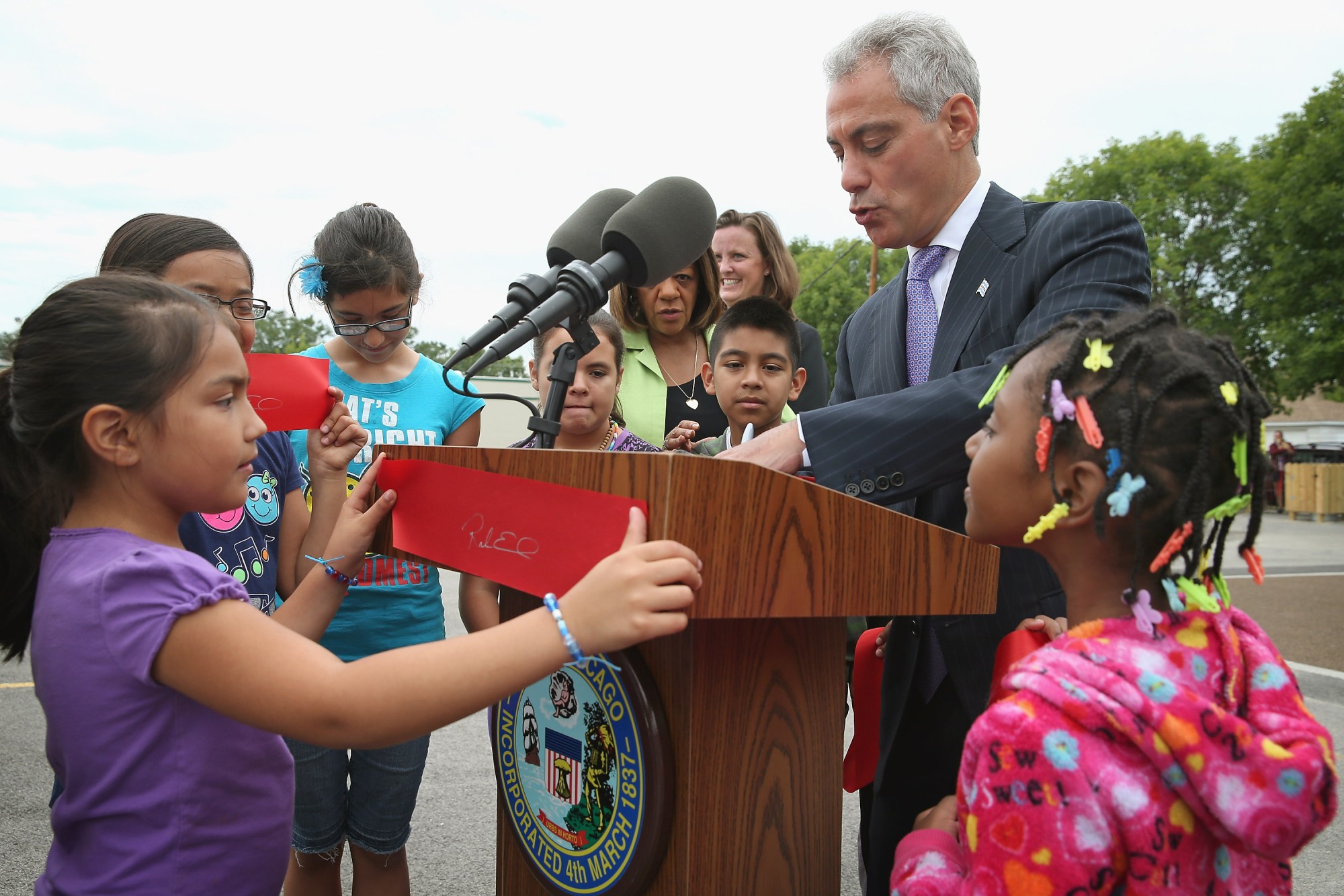 Rahm Emanuel Visits Chicago Elementary School