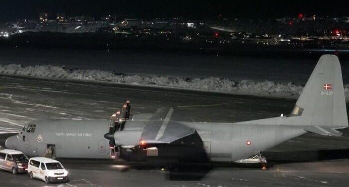First European Troops Arrive In Greenland In Dark Of Night