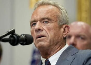 FDA Removes Web Content Saying Cellphones Are Harmless - HHS Launches Study