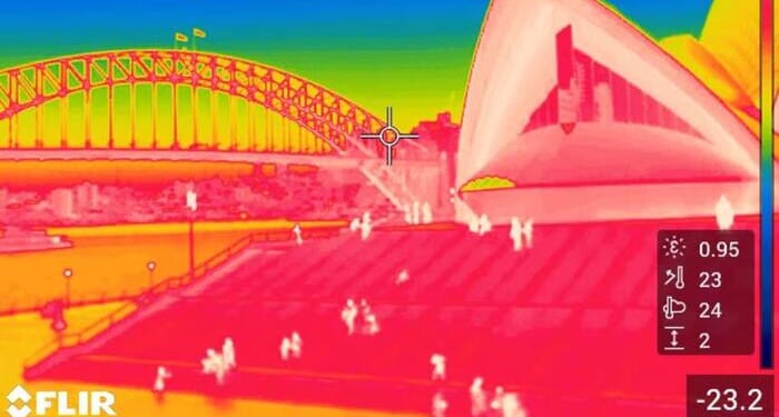 Scientists Pioneer Reverse Solar Panels To Create Energy At Night