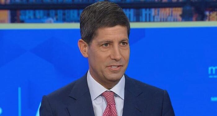 Trump Reportedly To Announce Kevin Warsh Next Fed Chair Friday Morning; Bitcoin, Gold Tumble, Dollar Soars