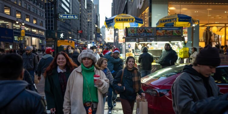 Cutting Bureaucratic Overregulation Will Aid Small Businesses—Not Mamdani’s Proposals