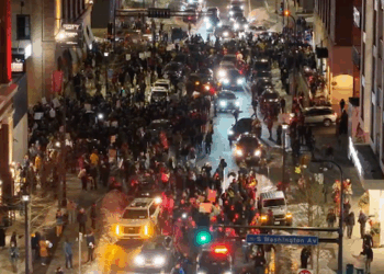 Minneapolis ICE Shooting Shows Left Wing's Protest Industrial Complex Wants Another 'George Floyd'-Type Riot