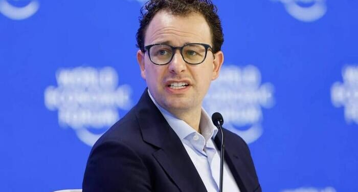 Anthropic In Chaos: CEO Tries To Salvage Pentagon Contract After Slamming Trump, Altman In Leaked Letter