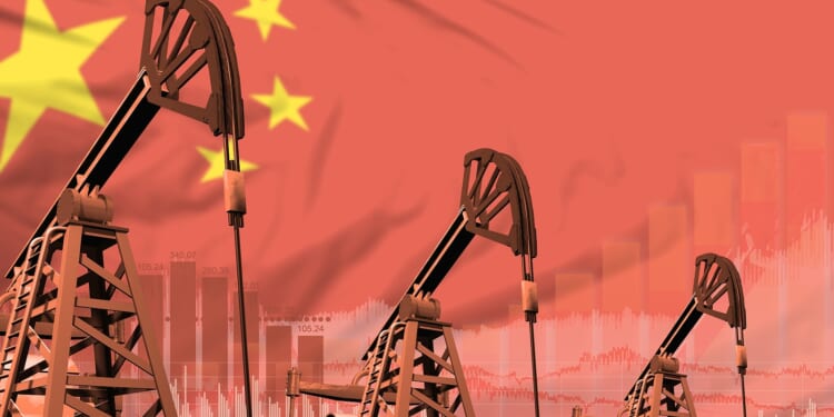 China Raises Gasoline Prices Due to Rising Global Oil Prices, Triggering Lines