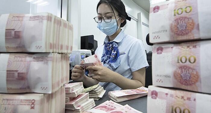 Chinese State Bankers Face Bonus Cuts Of At Least 30%