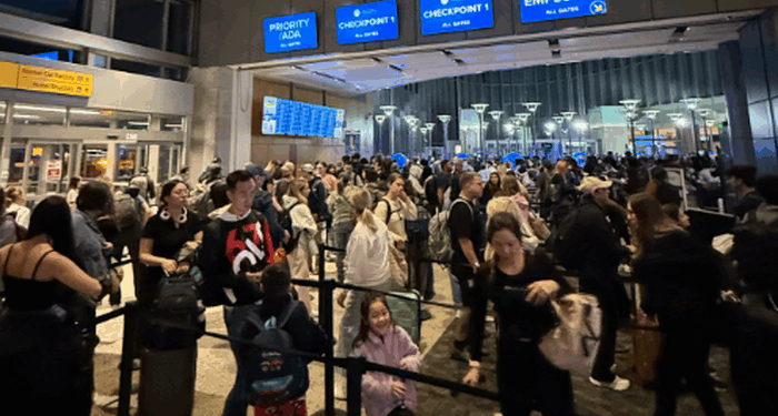 "Problem Is Solvable": Airline CEOs Urge Congress To End Shutdown, Pay TSA Workers