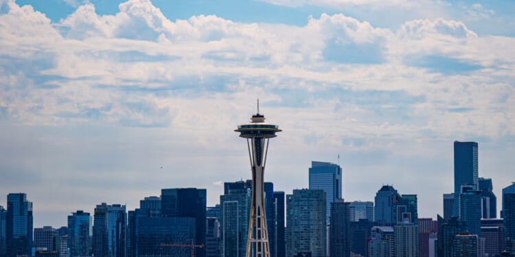 Seattle’s Minimum Wage Laws Backfired on Uber and Lyft. Now the Union Wants to Limit Drivers.