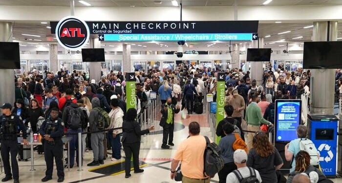 Trump To Sign Order To Pay TSA Agents